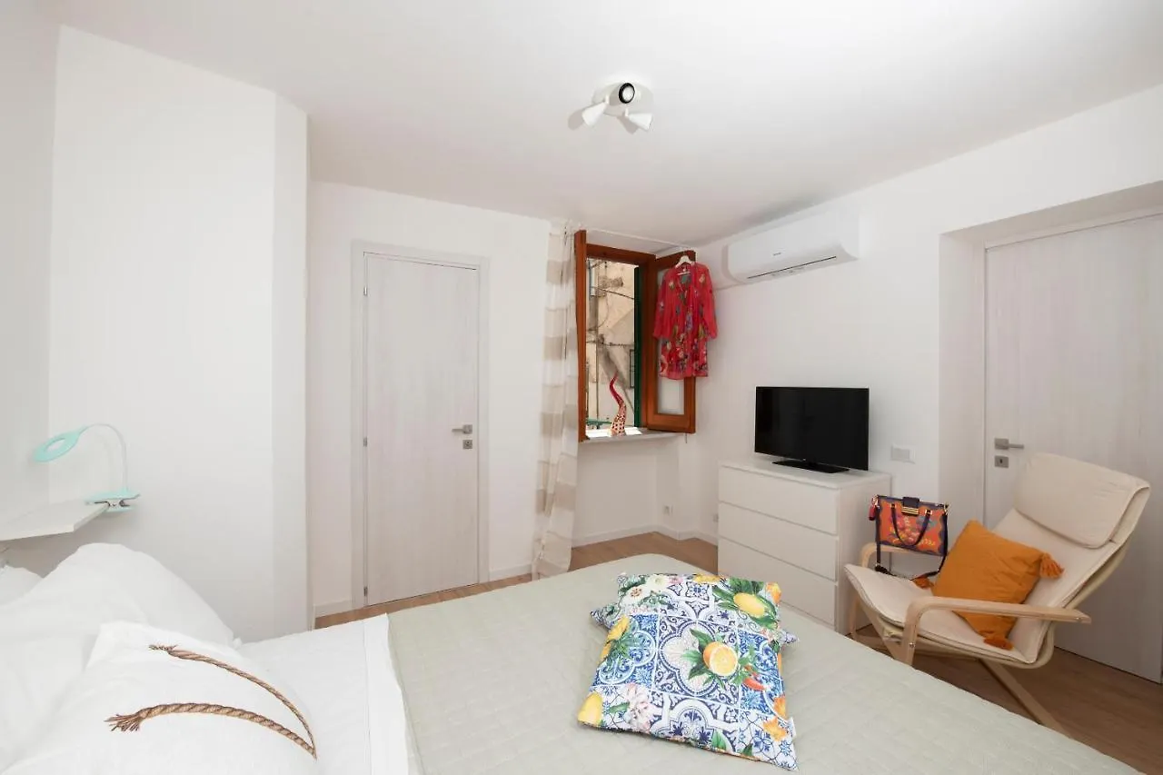 Le Antiche Repubbliche Marinare Bed & Breakfast Amalfi 0*,  Italy
